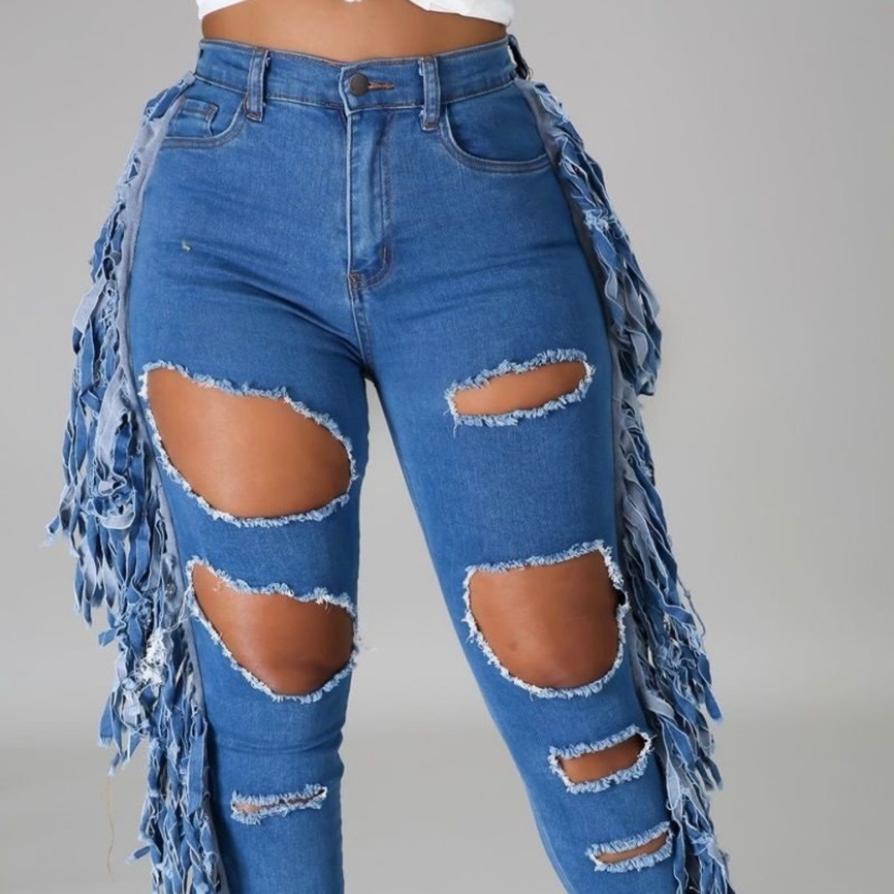 Distressed Fringe Ripped Jeans